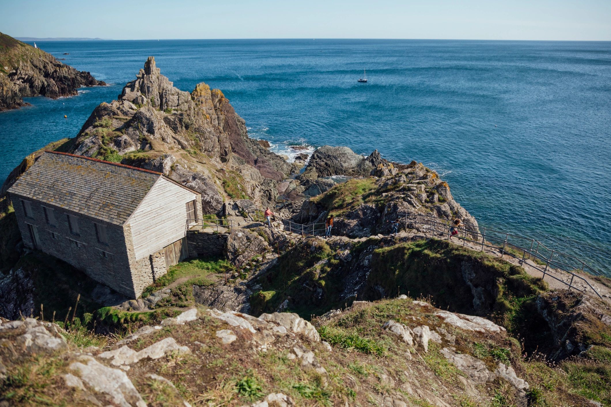 Rocky Cornwall coastline near Polperro